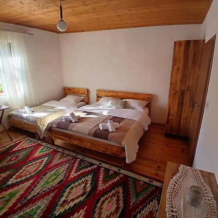 Bujtina Tusha Hotel Priska e Madhe Kültér fotó