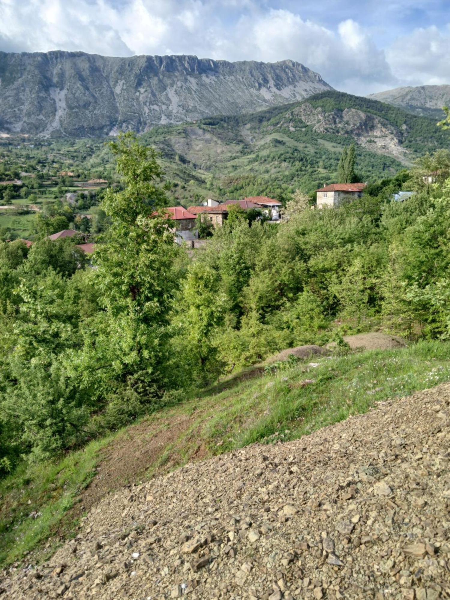 Bujtina Tusha Hotel Priska e Madhe Kültér fotó